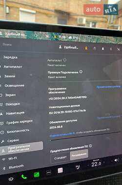 Седан Tesla Model 3 2019 в 
