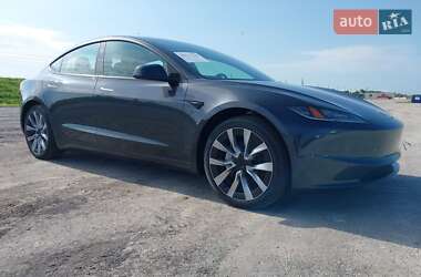 Седан Tesla Model 3 2024 в Вінниці