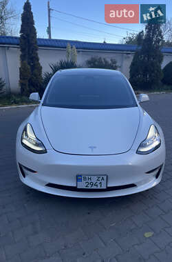 Седан Tesla Model 3 2020 в Одессе