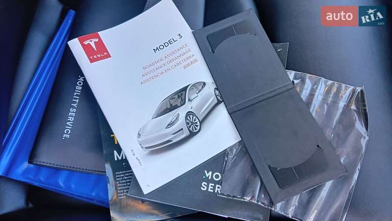 Седан Tesla Model 3 2019 в Києві
