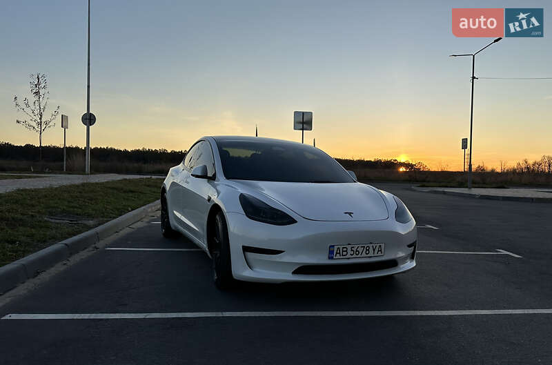 Tesla Model 3 2022