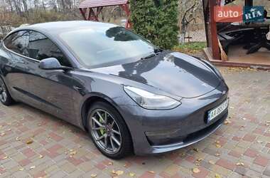 Седан Tesla Model 3 2022 в Василькові