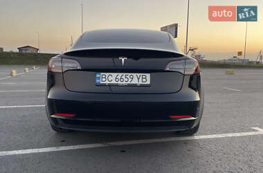 Седан Tesla Model 3 2019 в 