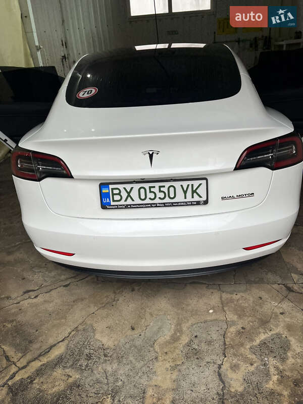 Седан Tesla Model 3 2018 в Хмельницькому