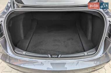 Седан Tesla Model 3 2020 в Луцьку