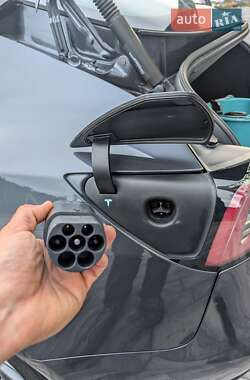 Седан Tesla Model 3 2020 в Луцьку