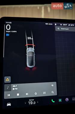 Седан Tesla Model 3 2020 в Луцьку