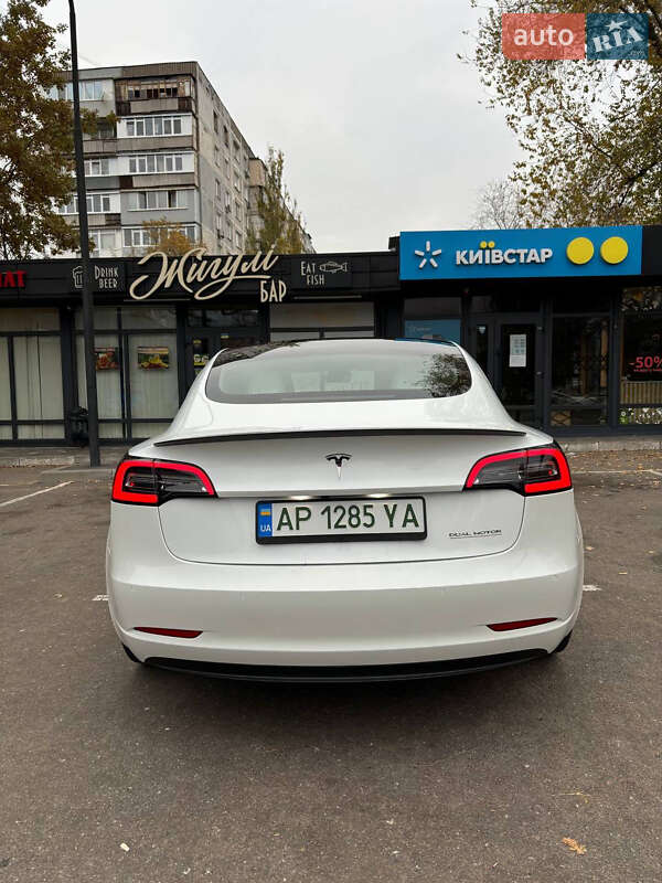 Седан Tesla Model 3 2019 в Запоріжжі