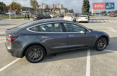 Седан Tesla Model 3 2018 в 