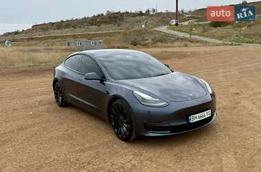 Седан Tesla Model 3 2023 в Одесі