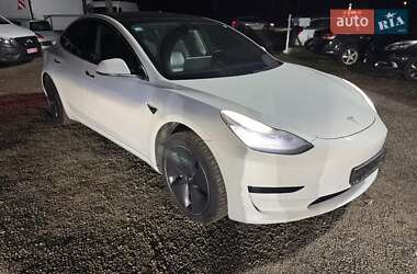 Седан Tesla Model 3 2019 в Львові