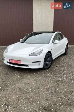 Седан Tesla Model 3 2020 в Луцьку