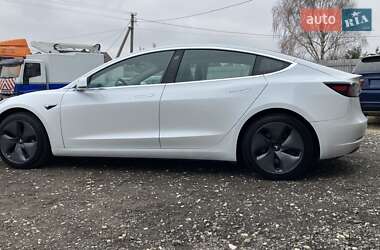 Седан Tesla Model 3 2020 в Луцьку