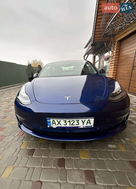 Седан Tesla Model 3 2020 в Харкові