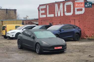 Седан Tesla Model 3 2020 в Києві