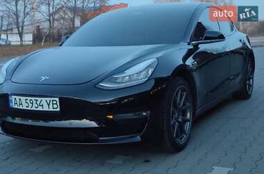 Седан Tesla Model 3 2019 в Білій Церкві