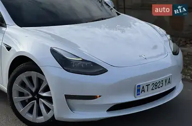 Tesla Model 3 2023