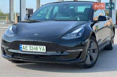 Седан Tesla Model 3 2020 в Києві