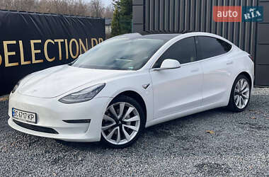 Седан Tesla Model 3 2019 в Дрогобичі