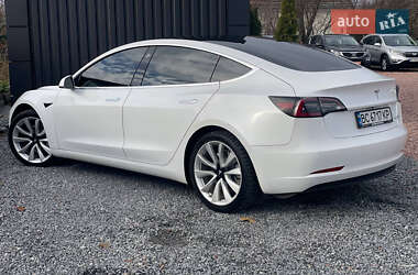 Седан Tesla Model 3 2019 в Дрогобичі