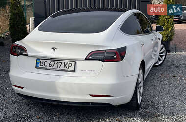 Седан Tesla Model 3 2019 в Дрогобичі