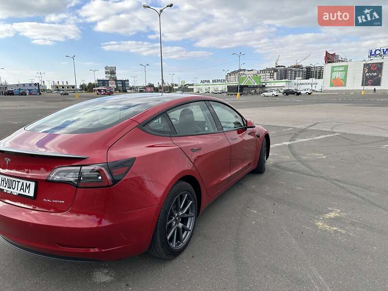 Седан Tesla Model 3 2022 в Одесі