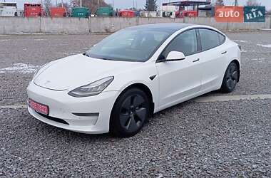 Седан Tesla Model 3 2020 в Львові