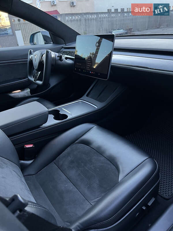 Седан Tesla Model 3 2019 в Киеве