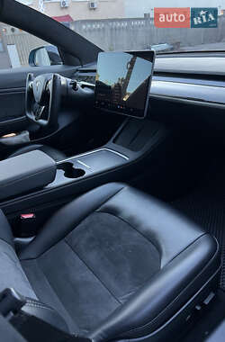 Седан Tesla Model 3 2019 в 