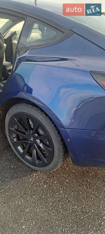 Седан Tesla Model 3 2022 в Миколаєві