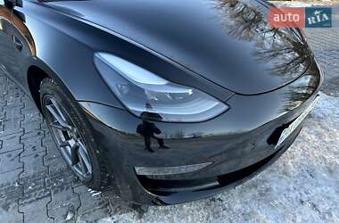 Седан Tesla Model 3 2021 в Хмельницькому