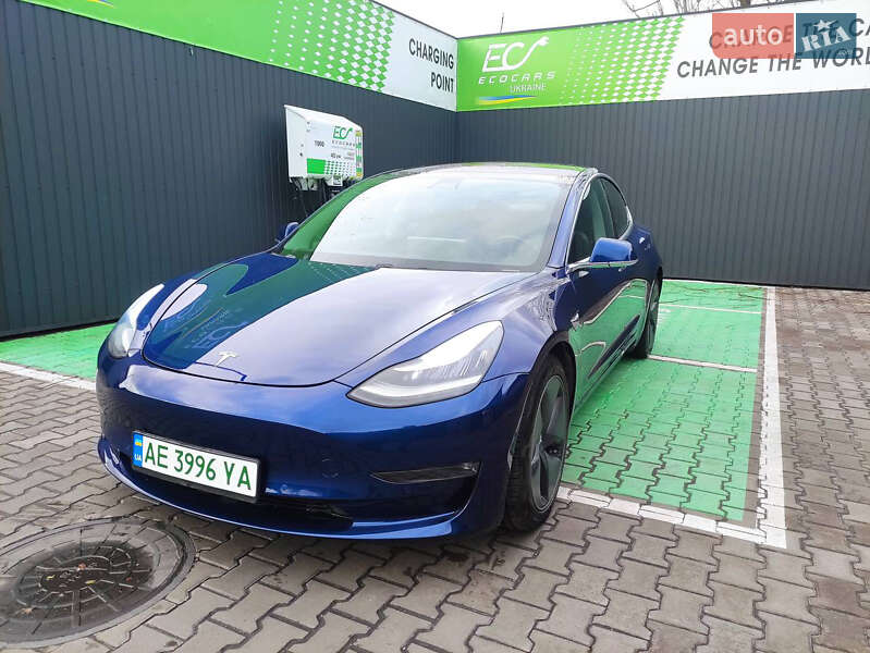 Tesla Model 3 2018