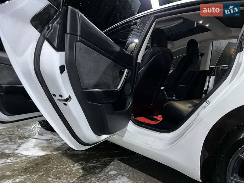 Седан Tesla Model 3 2021 в Виноградове фото 19 Седан Tesla Model 3 2021 в Виноградове