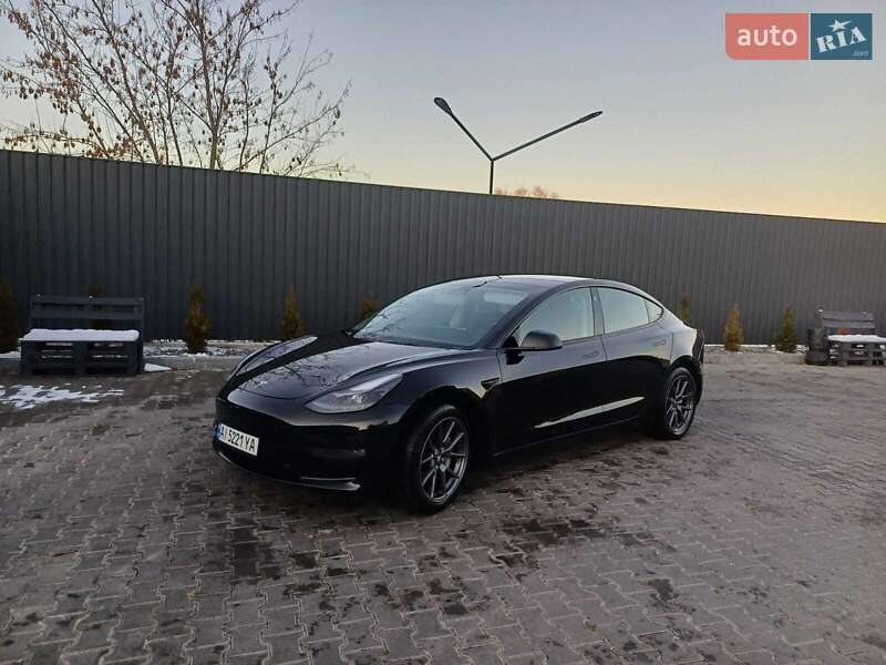 Седан Tesla Model 3 2022 в Фастове