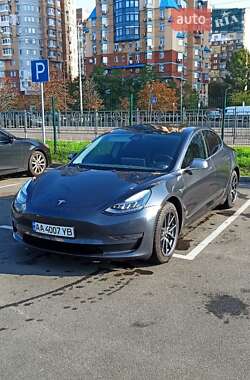 Tesla Model 3 2019