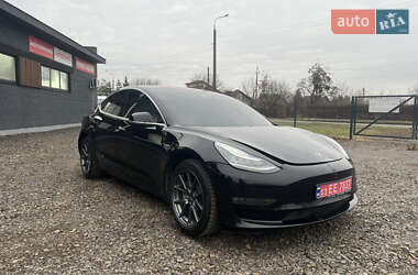 Седан Tesla Model 3 2018 в Луцке