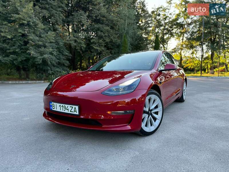 Седан Tesla Model 3 2022 в Полтаве