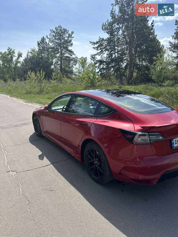 Tesla Model 3 2022