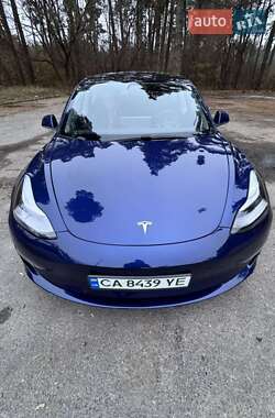 Седан Tesla Model 3 2019 в Черкасах