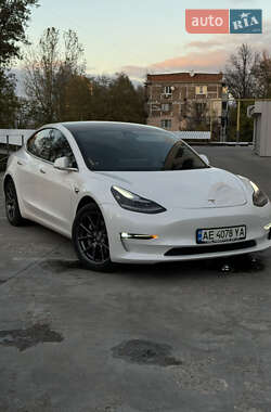 Tesla Model 3 2019 Tesla Model 3 2019
