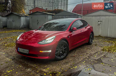 Седан Tesla Model 3 2020 в Дніпрі