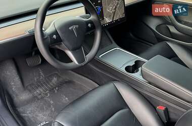 Седан Tesla Model 3 2021 в Львове