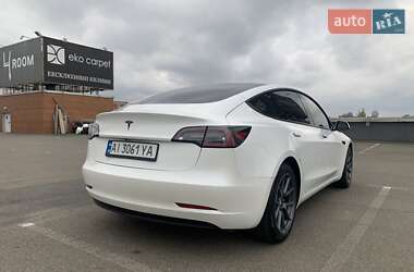 Седан Tesla Model 3 2021 в Киеве