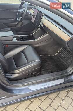 Седан Tesla Model 3 2018 в Шепетовке