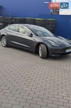 Tesla Model 3 2018