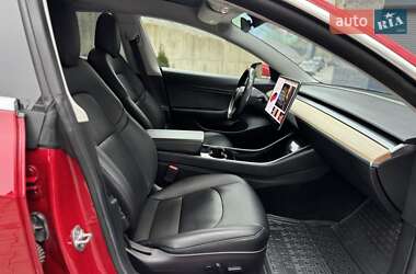 Седан Tesla Model 3 2018 в 