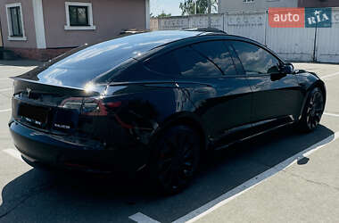 Седан Tesla Model 3 2022 в Києві