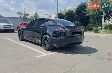 Седан Tesla Model 3 2022 в Києві