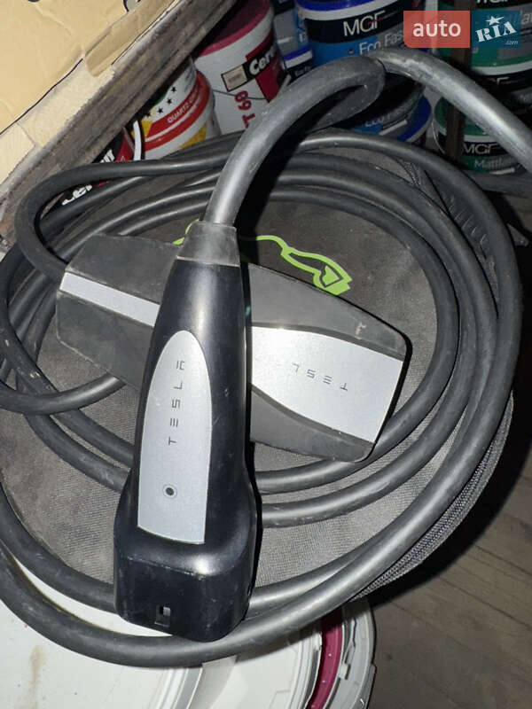 Седан Tesla Model 3 2021 в Виннице