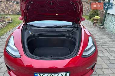 Седан Tesla Model 3 2018 в 